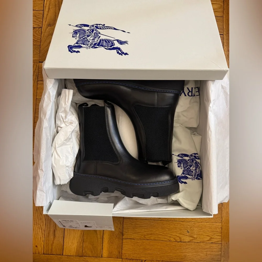 Burberry Chelsea Creeper Ankle Boots - Picture 11 of 12